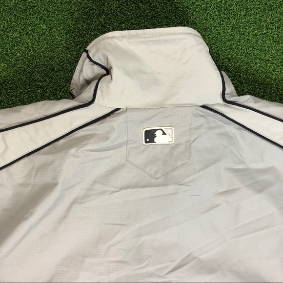 VTG Authentic Majestic Chicago Sox Grey Jacket - Picture 8 of 8